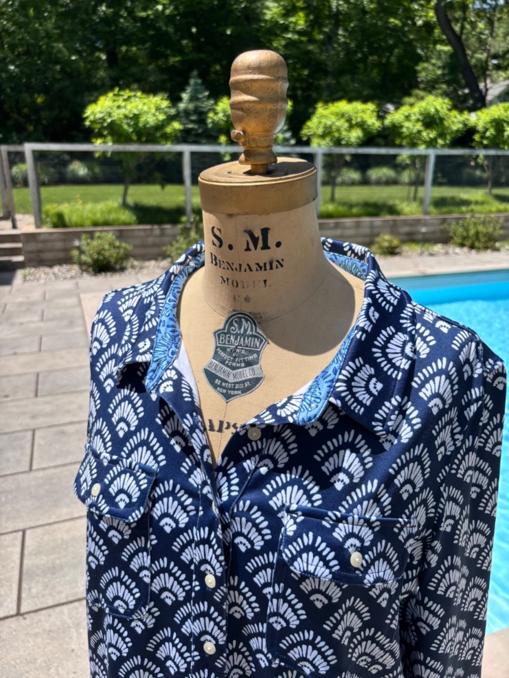 Vinyard Vines Margo UPF Shirtdress Size L - Picture 3 of 4